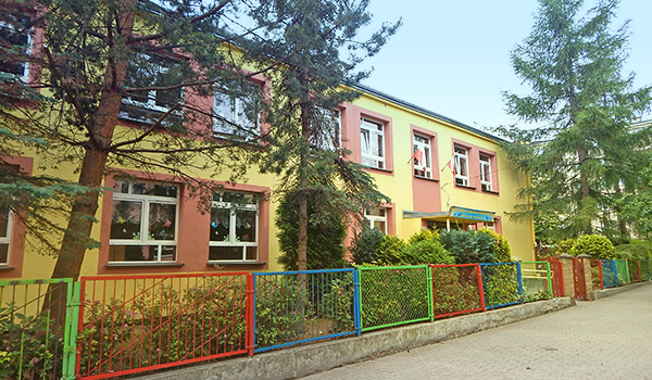 Niepubliczne Przedszkole Montessori z Oddziałami Integracyjnymi w Bielawie