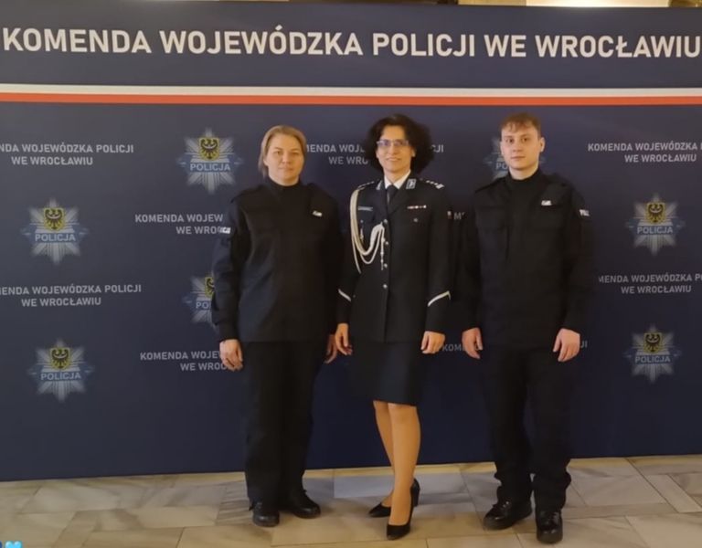 Policjanci biorący udział w ślubowaniu