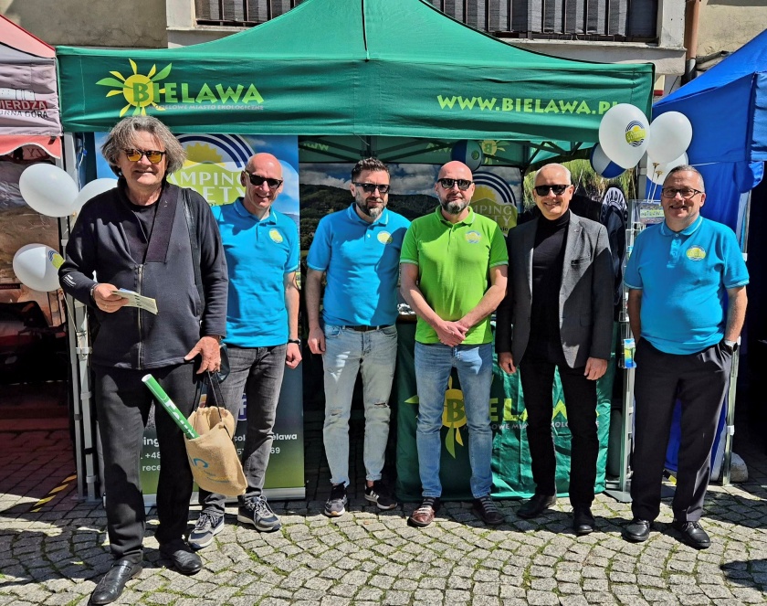 Przedstawiciele bielawskiego samorządu na otwarciu sezonu turystycznego w Legnicy