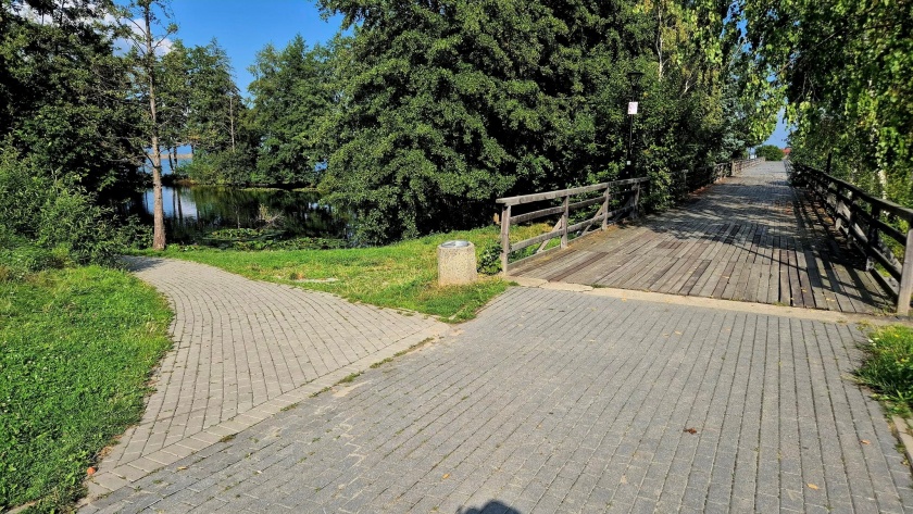 Ciąg spacerowy na Campingu Sudety